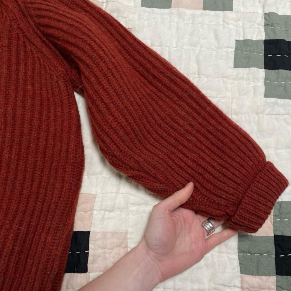 *Babaa like* Land’s End Hand-Knit Wool Sweater - Picture 3 of 5